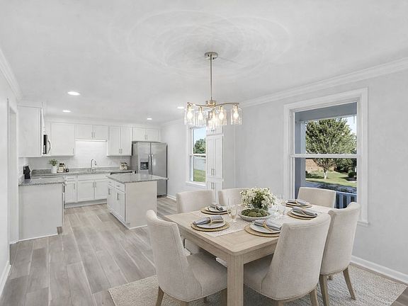 3rd image of 211 General Forrest Dr