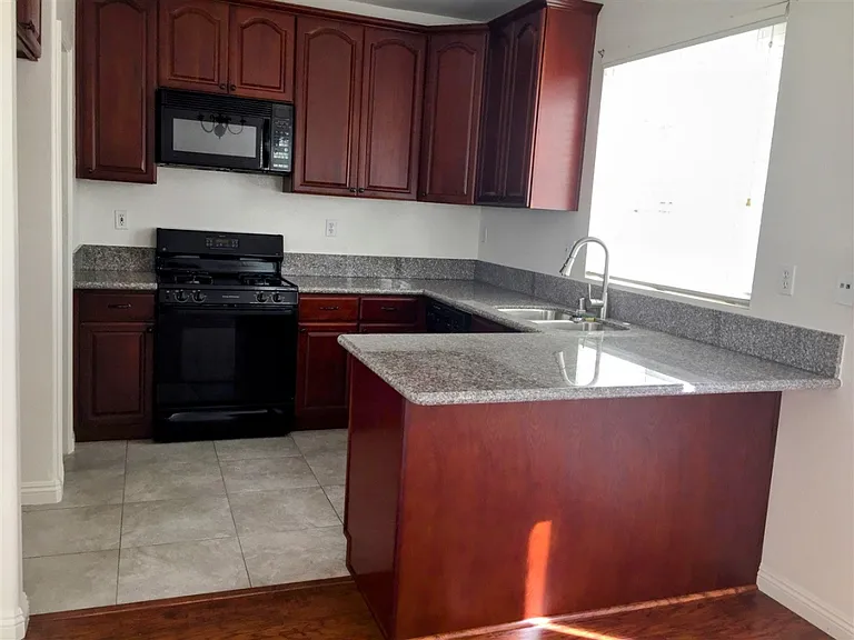10430 Scripps Poway Pkwy #110 — Photo 3