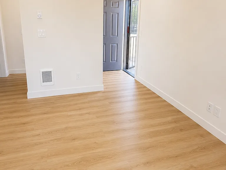 8711 S 114th St #1A — Photo 9