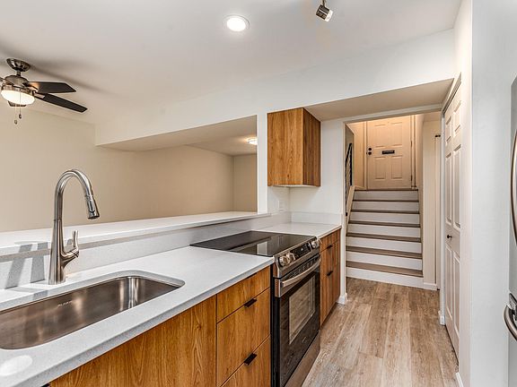 4th image of 4367 Laclede Ave APT A
