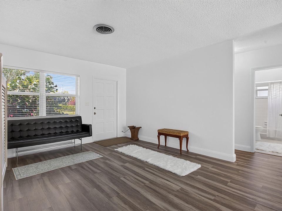 1st image of 860-870 NE 23rd Avenue #1-2