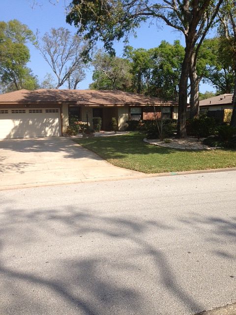 1st image of 960 Northbrook Dr