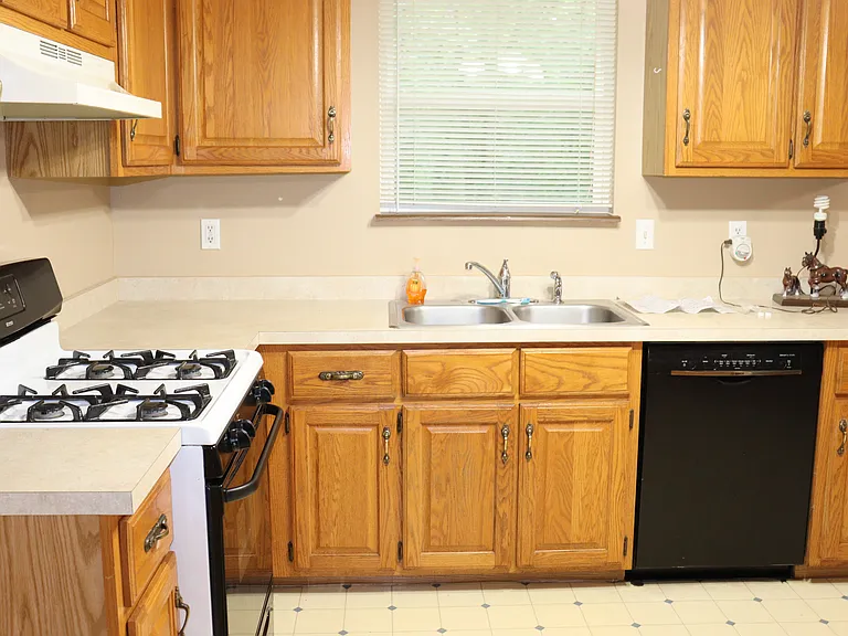 7045 Local Hillsboro Rd — Photo 4