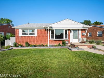 6622 Schaller St, Garden City, MI, 48135