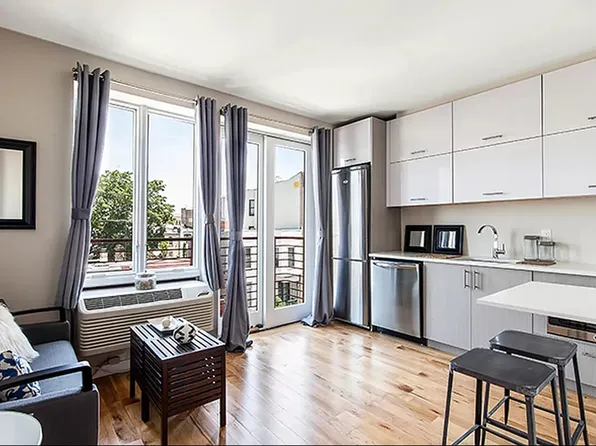 314 52nd Street image 1 of 6