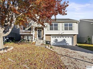 19410 V St, Omaha, NE 68135