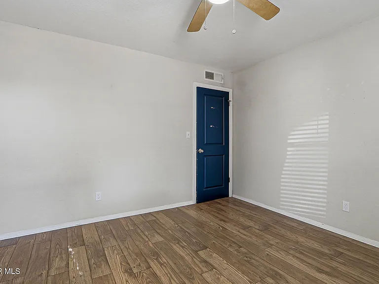 604 La Chapa Ave — Photo 14