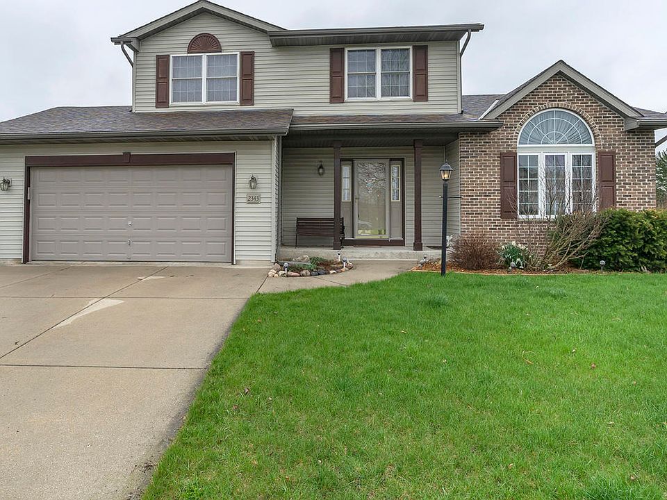 1st image of 2343 Tamarack Ln