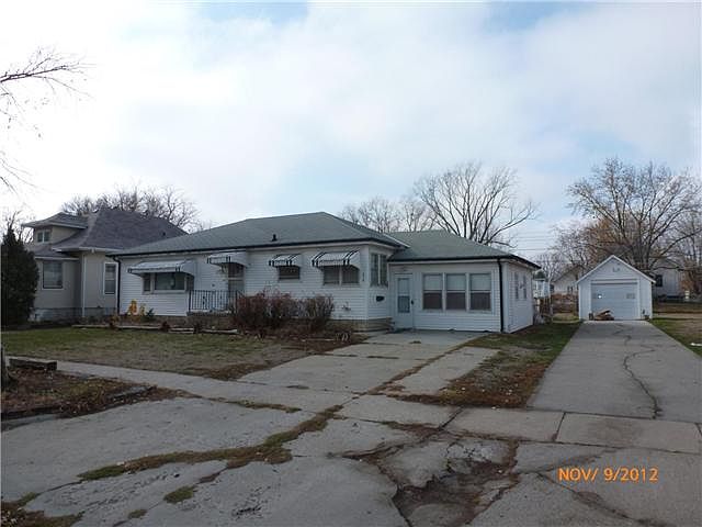 2nd image of 814 S 9th St