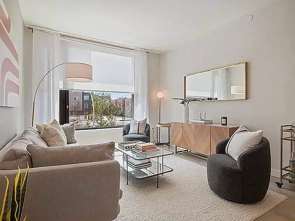 3rd image of 15310 88th Ave #210