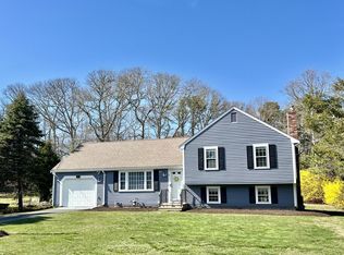 8 Walton Rd, Harwich, MA 02645