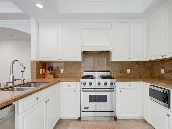 5th image of 1741 S Bentley Ave APT 5