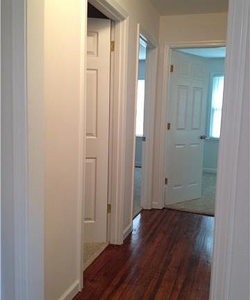 4th image of 1015 Olympia Pl