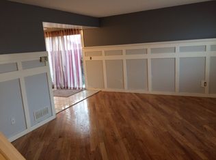 747 Brockwood Rd, New Lenox, IL 60451