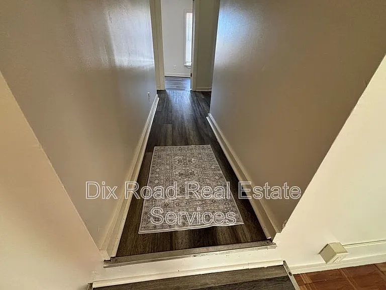 829 Maple Ave #3 — Photo 10