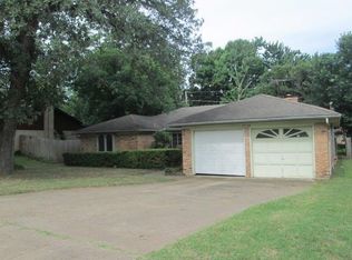 2524 Muse St, Fort Worth, TX 76112