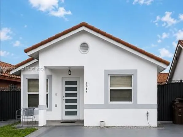 2514 W 74th St, Hialeah, FL 33016