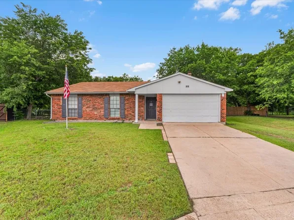 5817 Sidewinder Trl, Fort Worth, TX 76131