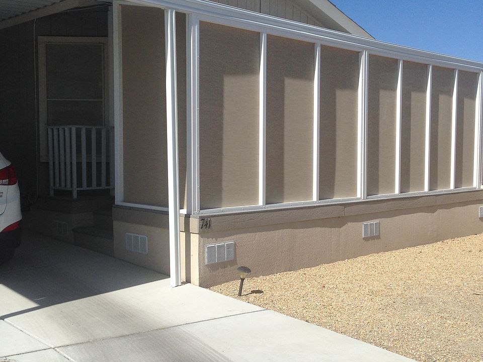 screened in front porch