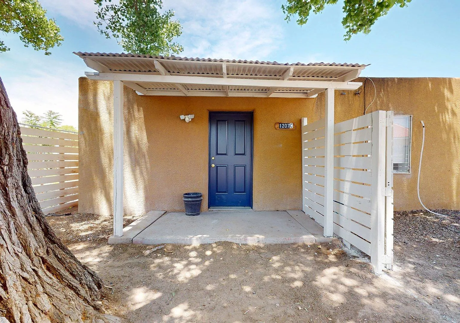 1 bed, 450 sqft, $1,200 — Photo 1