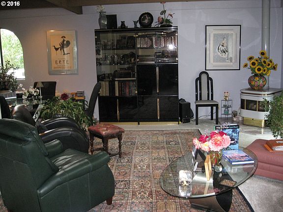 4th image of 5205 NE 41st Way