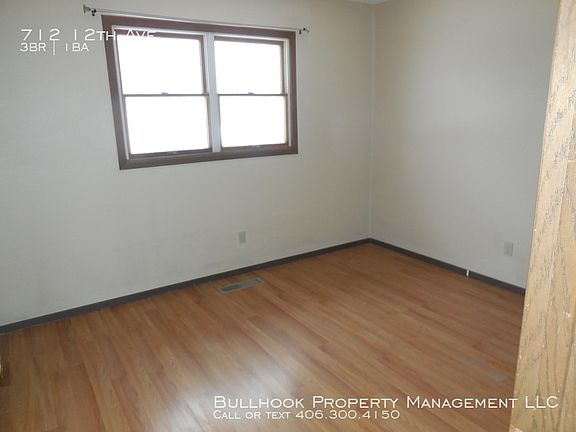 4th image of 712 12th Ave
