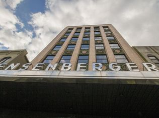 212 N Center St UNIT 404, Bloomington, IL