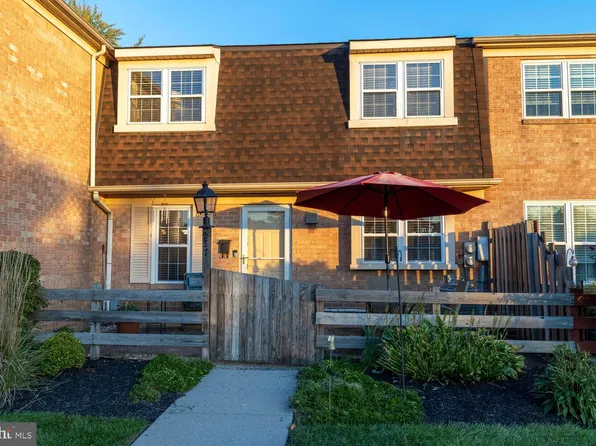 237 Arbour Ct, North Wales, PA 19454