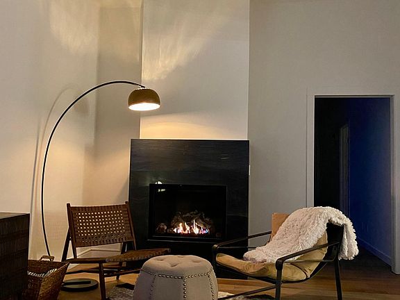 High end propane fireplace with remote.