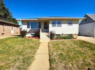 1320 1st St W, Dickinson, ND 58601