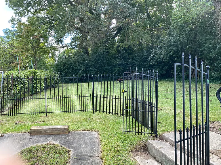 720 Sasser St — Photo 14