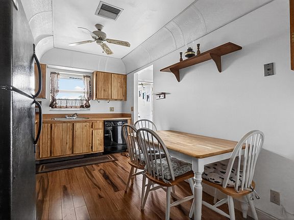 5th image of 5800 W Fernley Dr Drive W #38