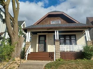 810 S 32nd St, Milwaukee, WI 53215