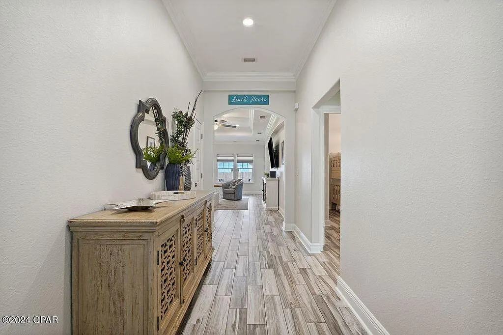 3 bed, 1707 sqft, $2,700 — Photo 2