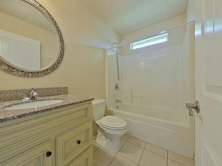 5254 Moore Loop — Photo 16