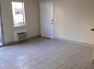 8733 Willis Ave APT 5, Panorama City, CA 91402