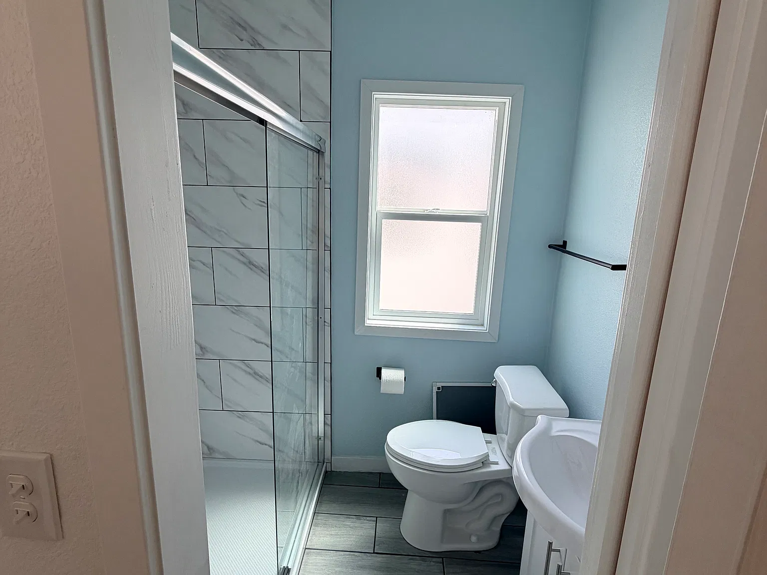 1836 Lansdowne Ave — Photo 4