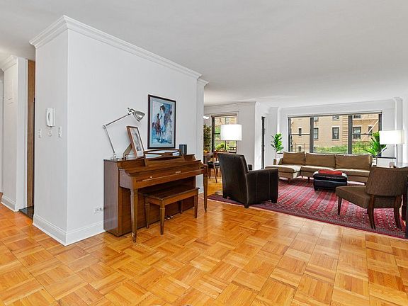 2nd image of 505 E 79th St APT 3L