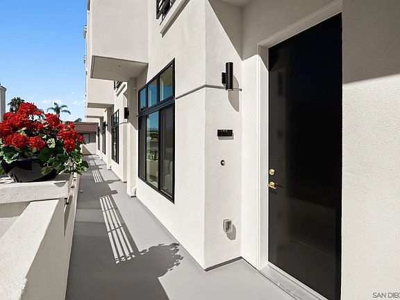 3rd image of 3778 32nd St