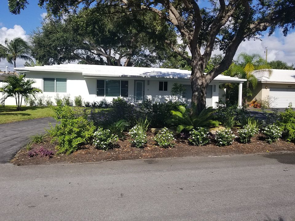 1st image of 2719 NE 21st Ter