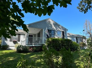 90 Langsford St, Gloucester, MA 01930