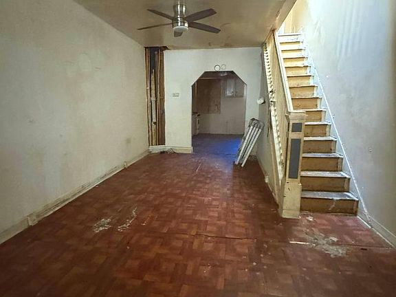 5th image of 326 S Calhoun St