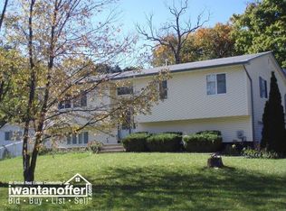 3 Paulinec Ct, Hillcrest, NY 10977