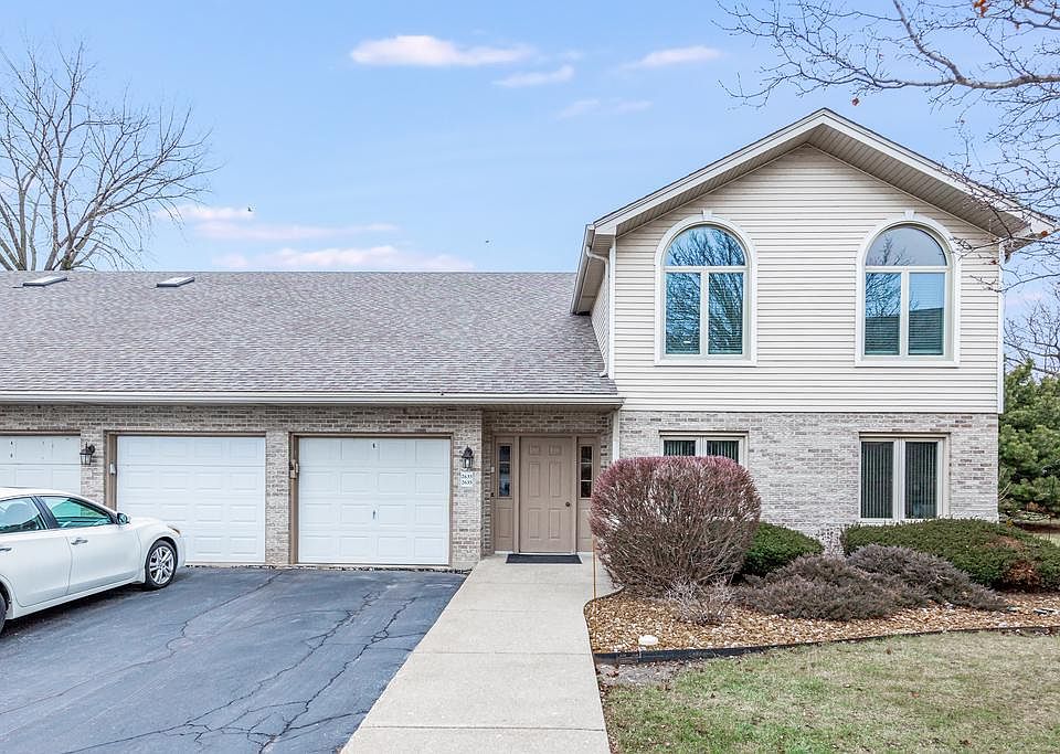 1st image of 2635 Crescenzo Dr #2B