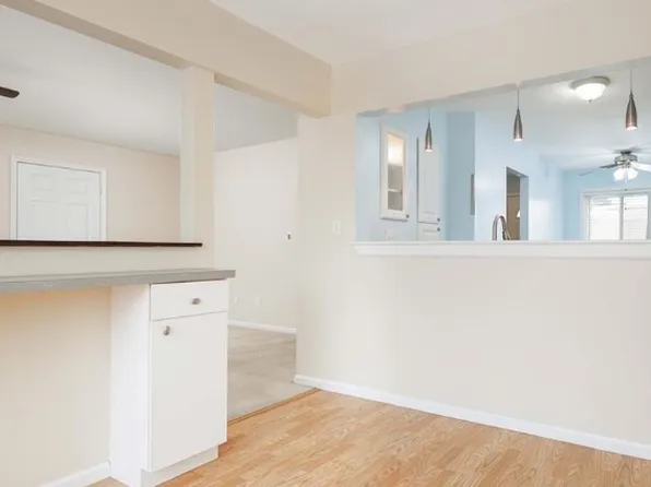 2 Lake Ave APT 7B, East Brunswick, NJ 08816