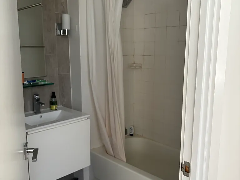348 W 38th St #1118 — Photo 7
