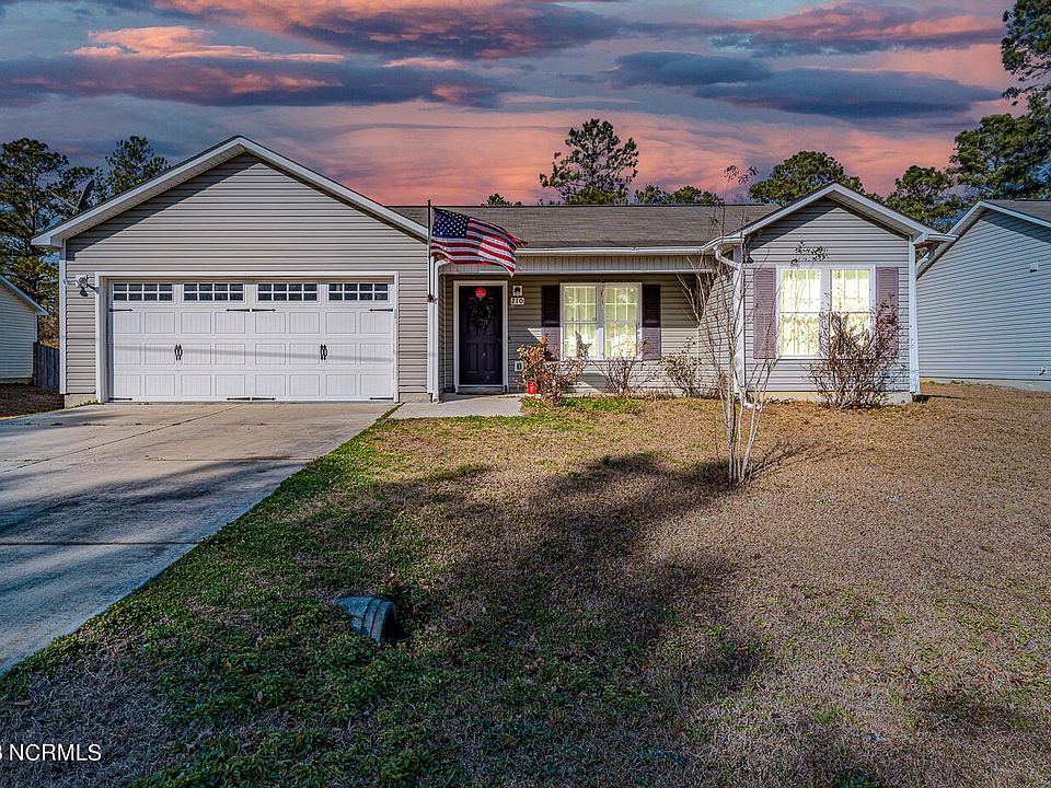 1st image of 210 Sweet Gum Ln