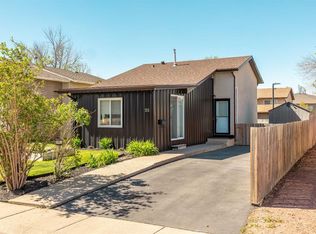 20 NE Columbia Bay W, Lethbridge, AB T1K5A7