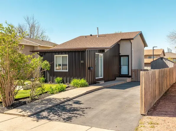 20 NE Columbia Bay W, Lethbridge, AB T1K 5A7