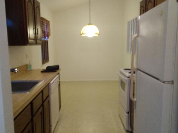 5th image of 42141 Gladwin Dr #281
